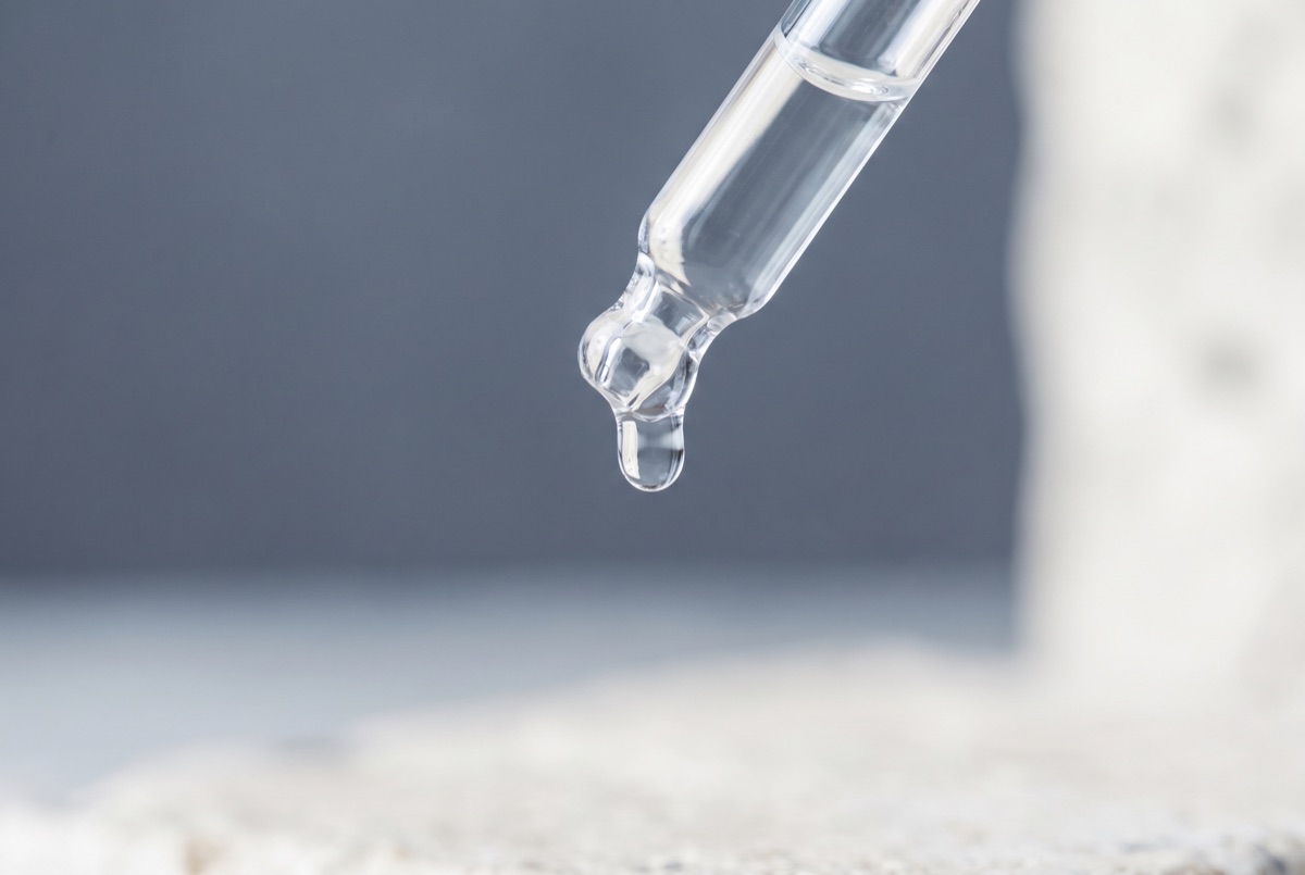 Salicylsäure, Azelainsäure & Co: welcher Wirkstoff für welche Haut?